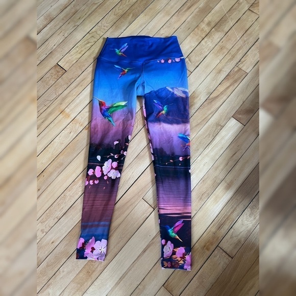Thirdeyethreads CHERRY BLOSSOMS, HUMMING BIRD MOUNTAIN HIGH COMPRESSION LEGGINGS - Picture 3 of 6